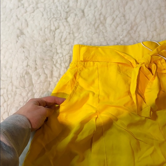 Light Flowy Shorts! #NWT - Picture 2 of 4